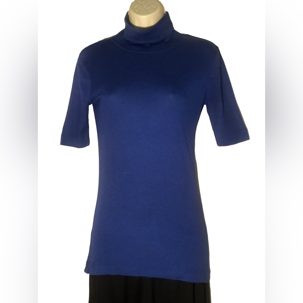 WASSO Women’s Small High/Turtle Neck Short Sleeve Tee.